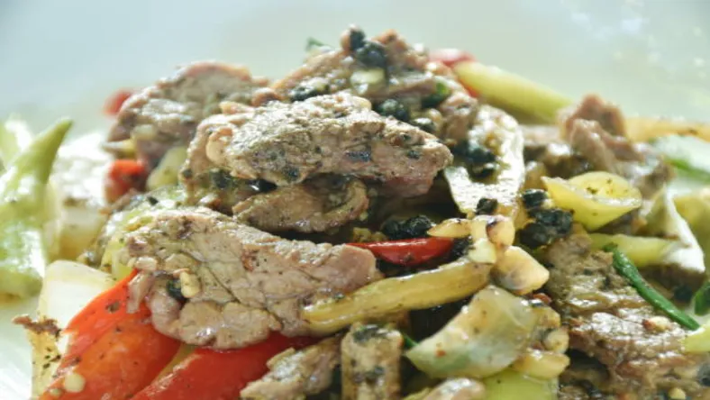 خواص گوشت شترمرغ