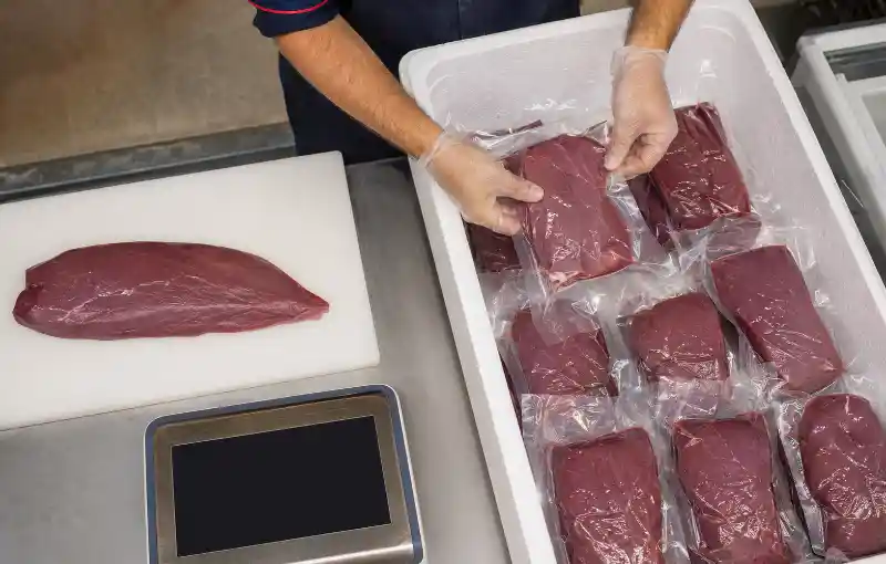 مضرات گوشت شترمرغ