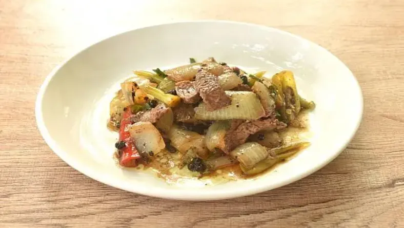 خواص گوشت شترمرغ